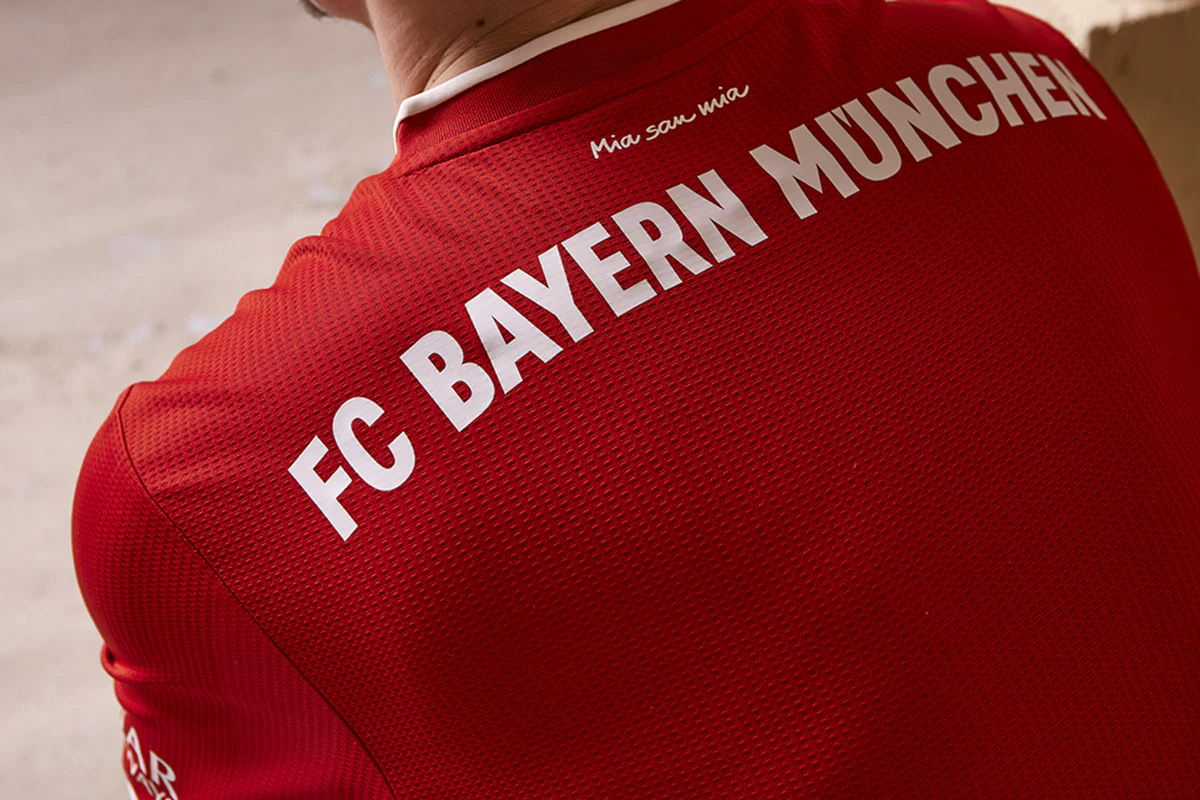 布达佩斯Major：跌入0-1！小蜜蜂7-13不敌FaZe（布达佩斯Major首秀失利：小蜜蜂7-13不敌FaZe，战绩0-1）