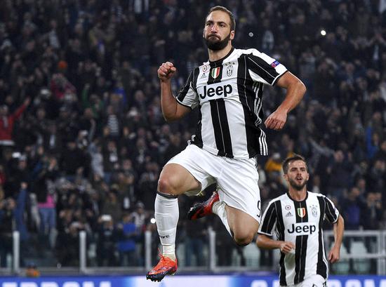 拜仁官方：帕夫洛维奇、比朔夫因身体不适缺战海登海姆（拜仁官宣：帕夫洛维奇、比朔夫因身体不适缺席与海登海姆之战）