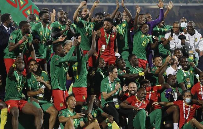 同样是06后王牌新星，为何刘诚宇人气远不如蒯纪闻，原因找到了（同为06后顶尖新秀，刘诚宇为何不及蒯纪闻受关注？背后因素揭晓）