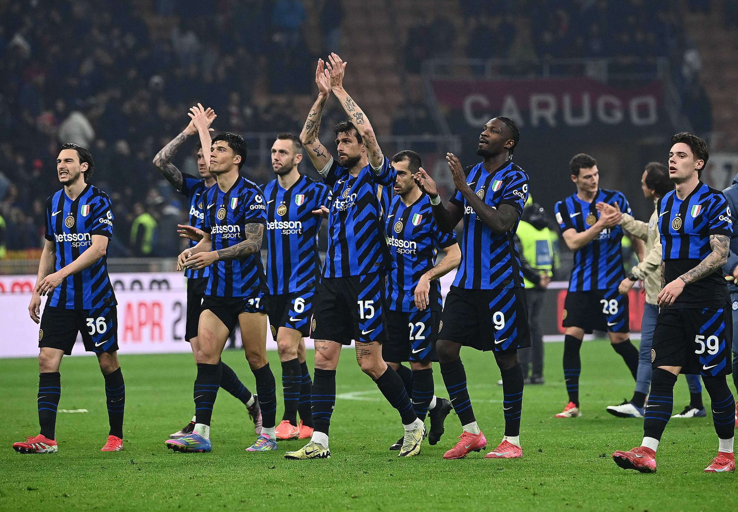 约基奇砍下118次25分+10助，史上其他中锋合计108场（约基奇25分+10助已达118场，超过其余中锋历史总和108场）