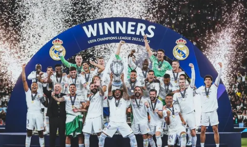 曼城U21中场放弃足球生涯，赴牛津大学攻读法律（曼城U21中场告别绿茵，转赴牛津大学攻读法学）