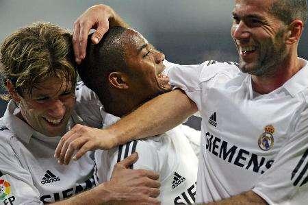 荷媒：阿贾克斯将与小克鲁伊夫会面，他是贾府新任总监候选人（荷媒：阿贾克斯计划与小克鲁伊夫会谈，后者入围新任总监候选）