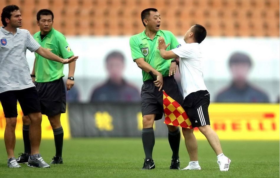 尤文客战那不勒斯大名单：伊尔迪兹领衔，加蒂、DV9伤缺（尤文做客那不勒斯出征名单：伊尔迪兹压阵，加蒂与DV9因伤缺席）