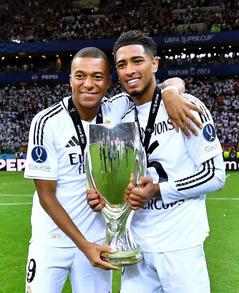 让二追三，米兰终结客战都灵四场不胜&三连败（米兰完成让二追三逆转 终结客场对都灵四场不胜与三连败）